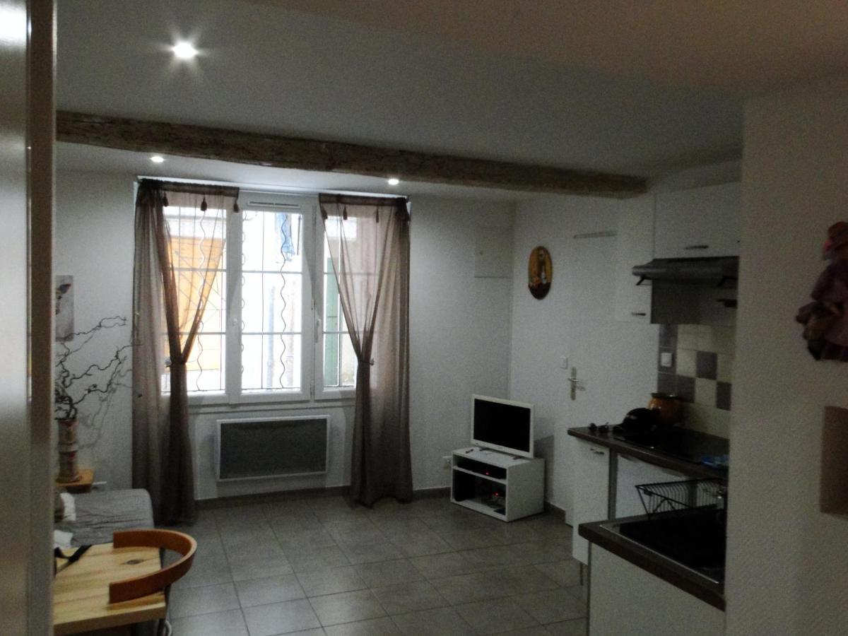 Sympathique Appartement LʼIsle-sur-la-Sorgue Exterior foto